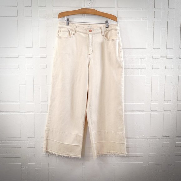 Wide Leg Crop Jeans 
